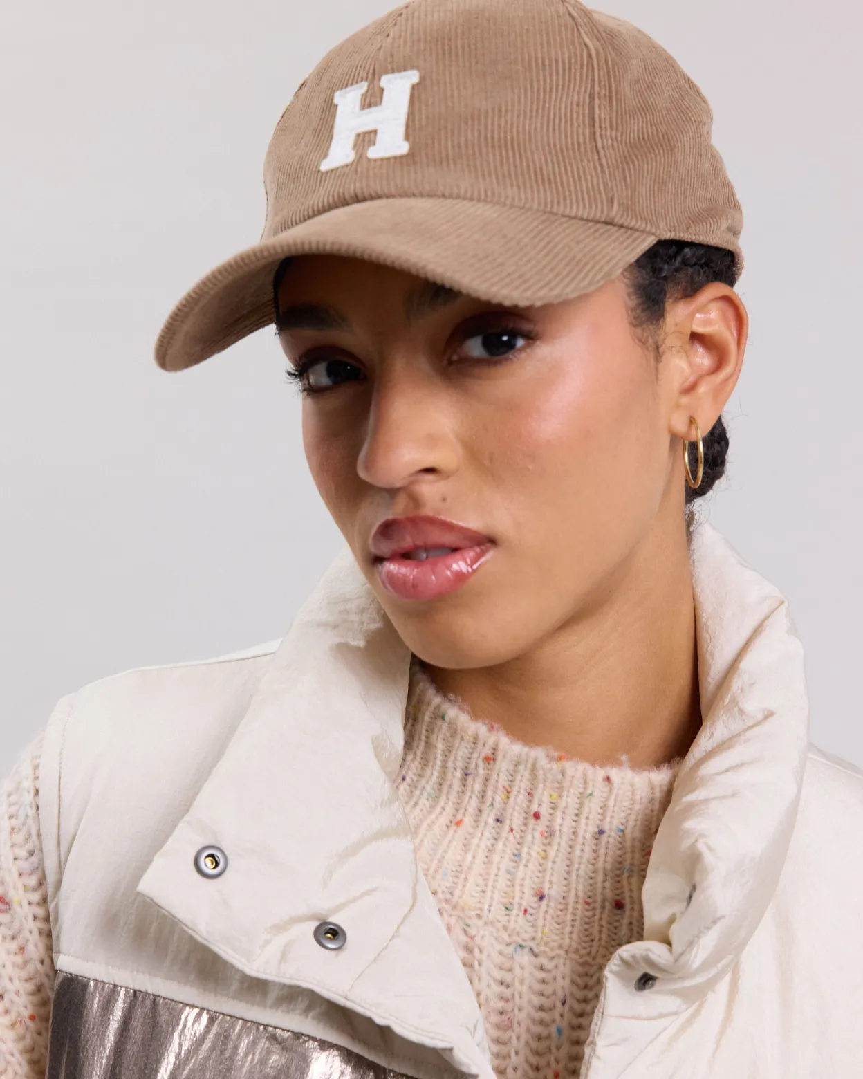 cap_h_0-1.webp Discount Hartford Cap H Beige