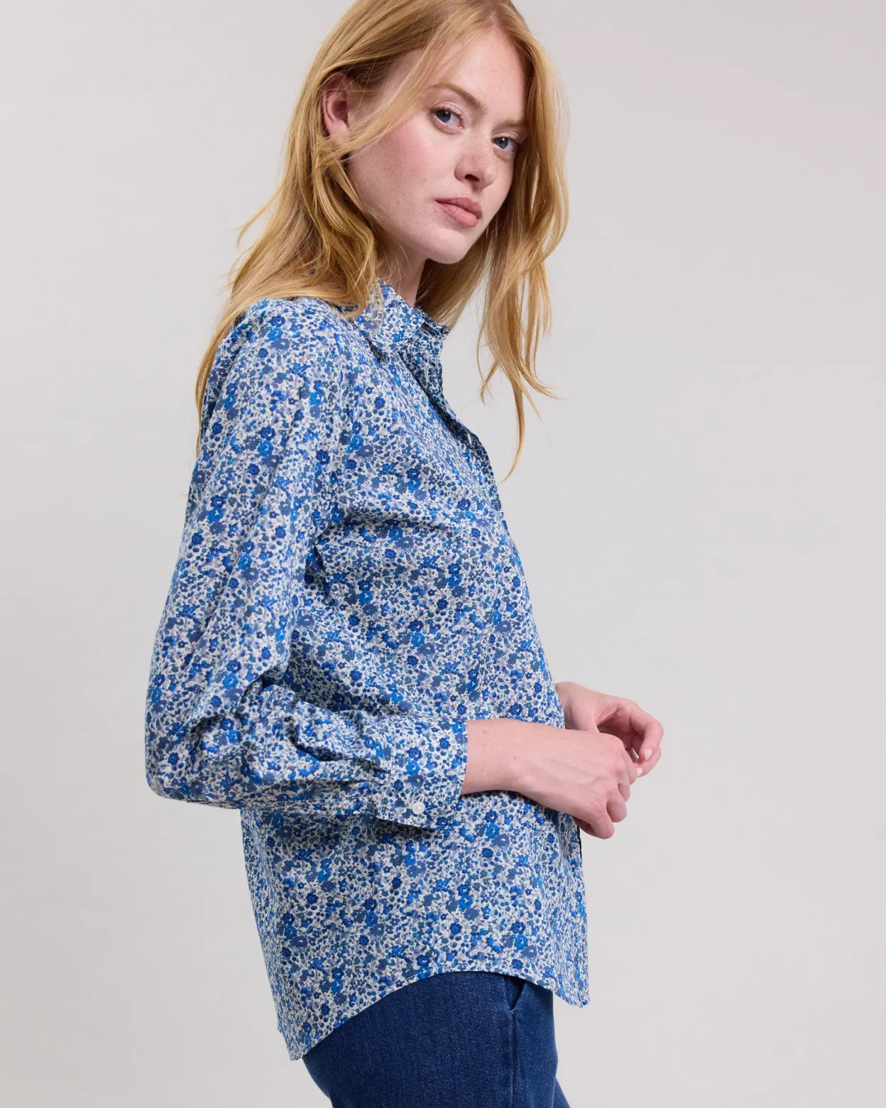 coraz_shirt_1-3.webp Shop Hartford Coraz Shirt Blue
