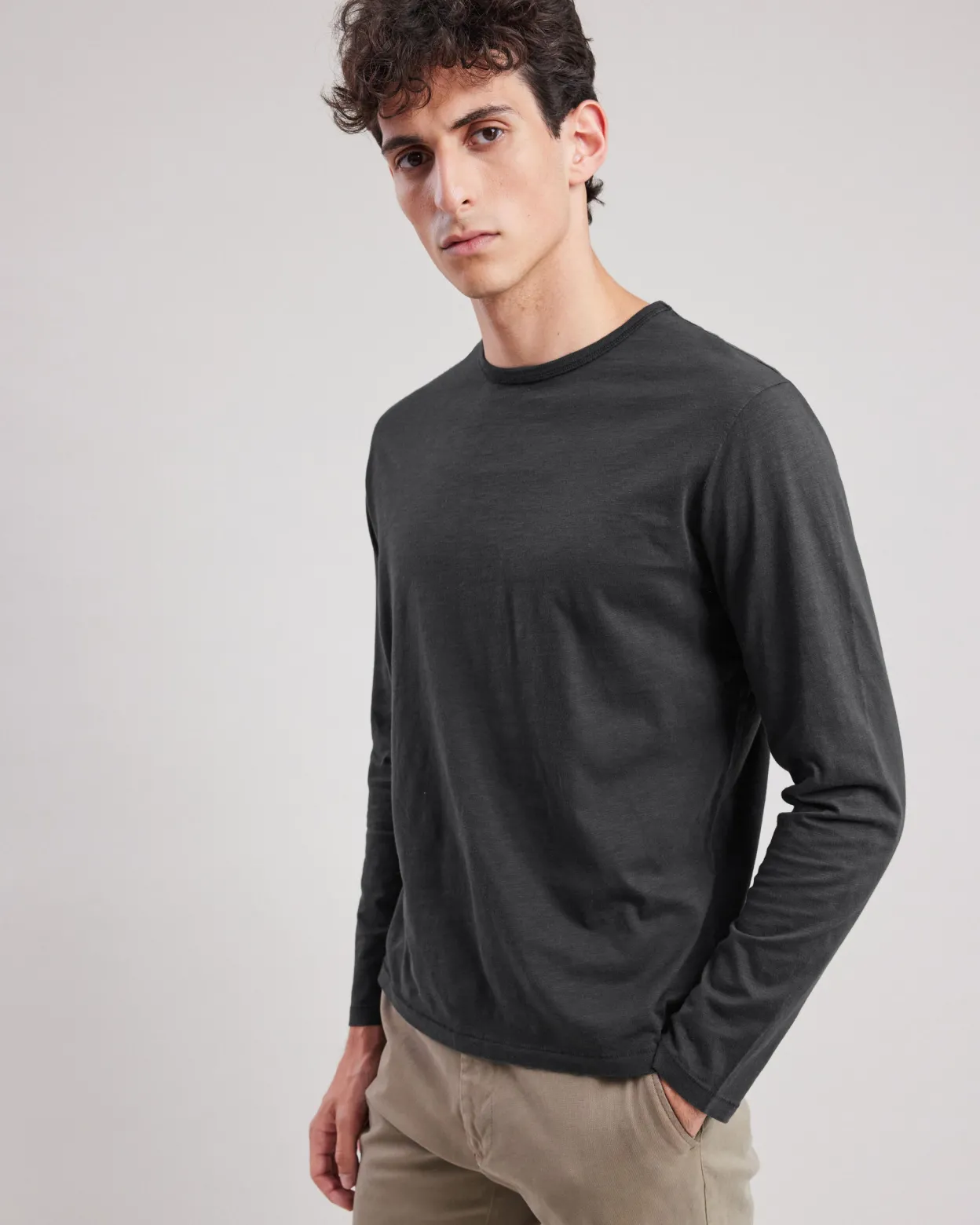 crew_tshirt_2-1.webp Best Hartford Crew T-shirt Carbon