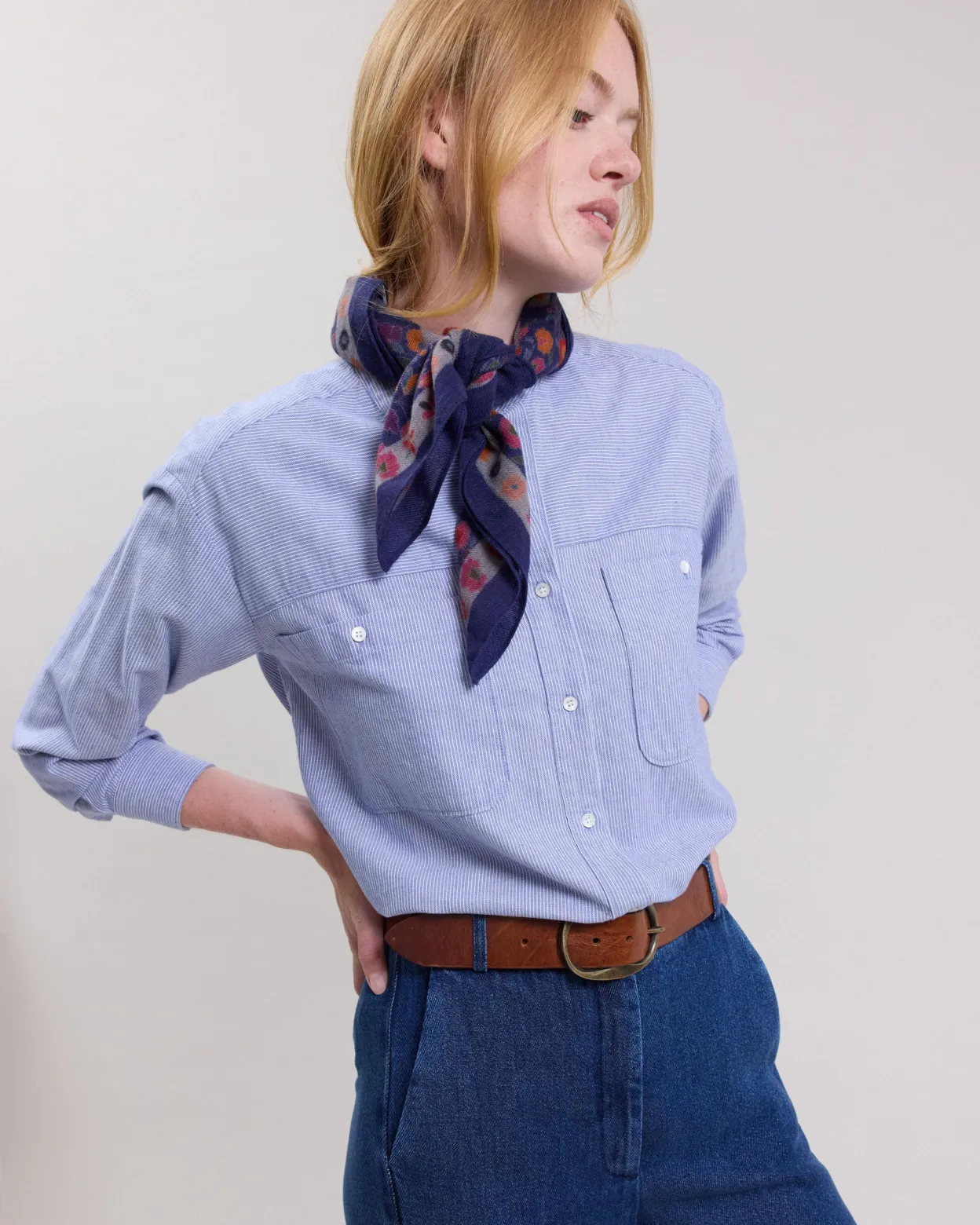 flower_scarf_1-1.webp Fashion Hartford Flower Scarf Navy Blue