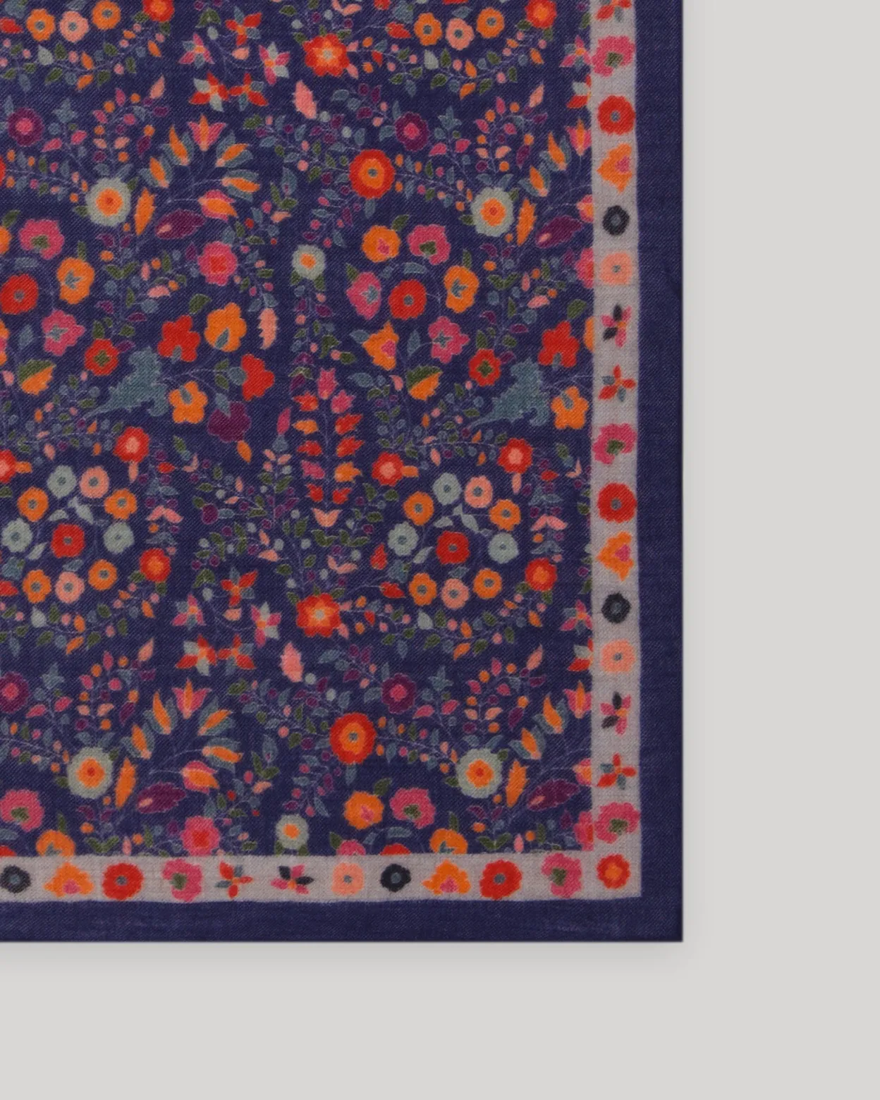 flower_scarf_3.webp Fashion Hartford Flower Scarf Navy Blue
