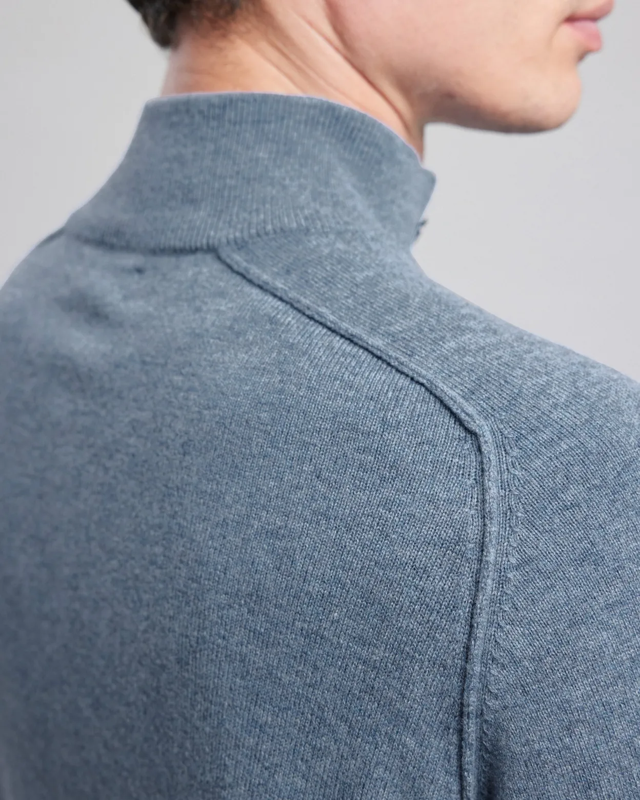 high_neck_sweater_2-1.webp Fashion Hartford High Neck Sweater Denim