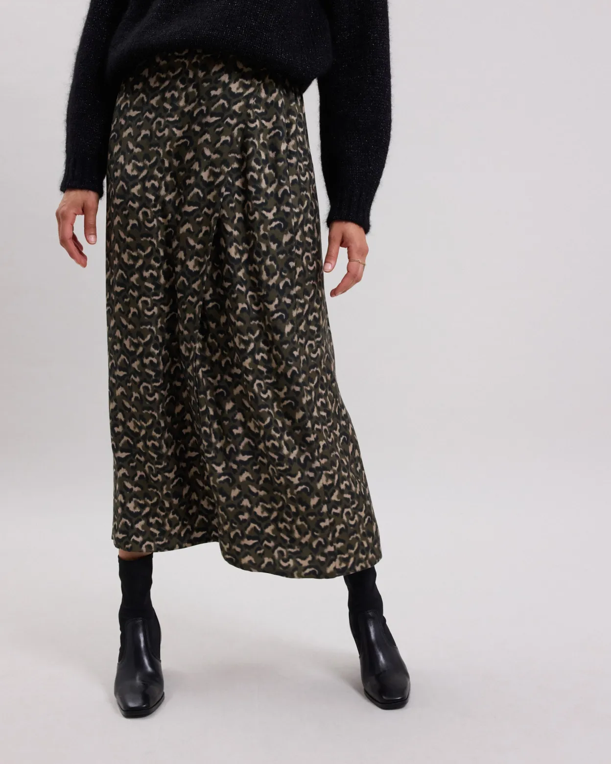justesse_skirt_1.webp Flash Sale Hartford Justesse Skirt Beige