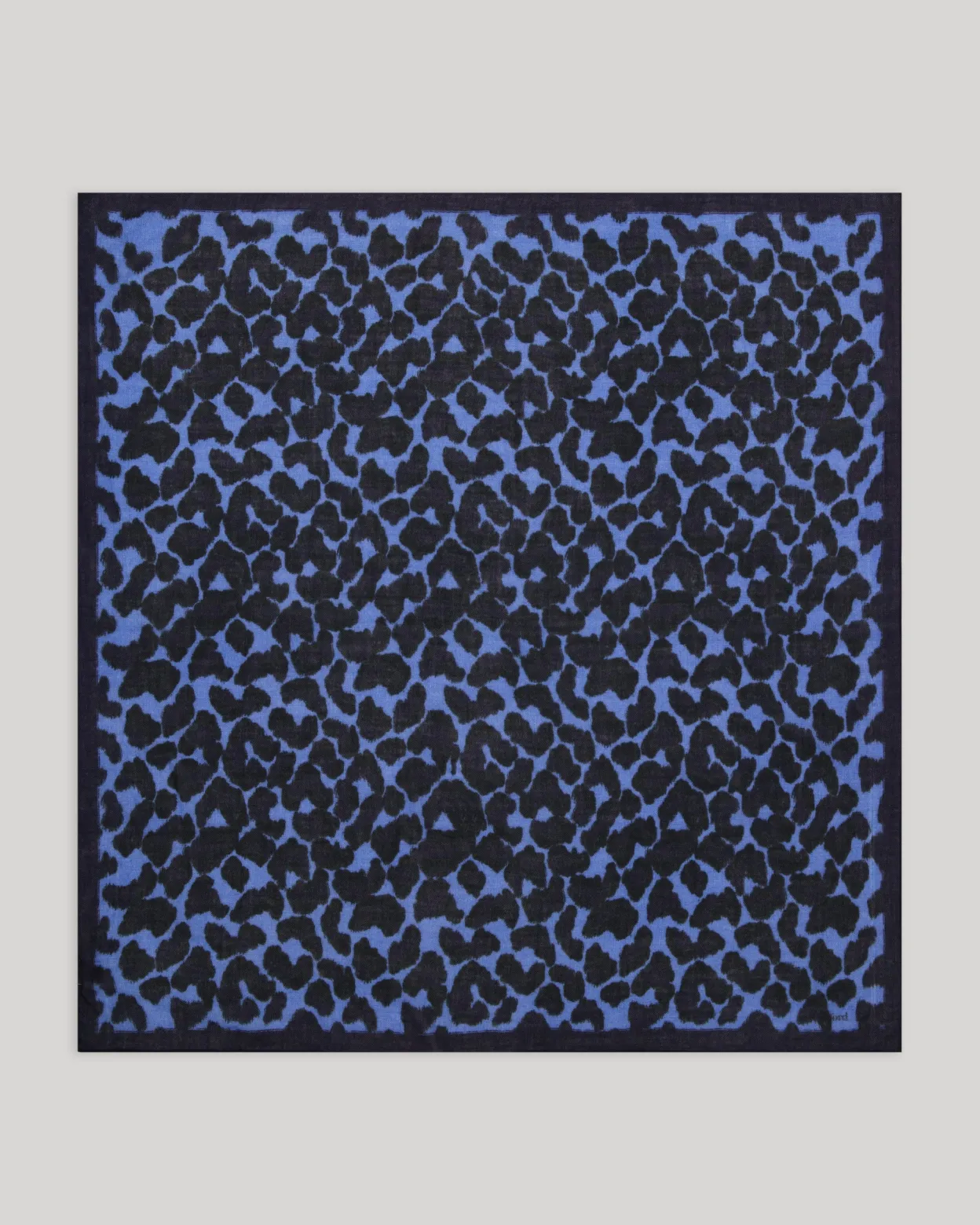 leopard_scarf_1-3.webp Store Hartford Leopard Scarf Blue