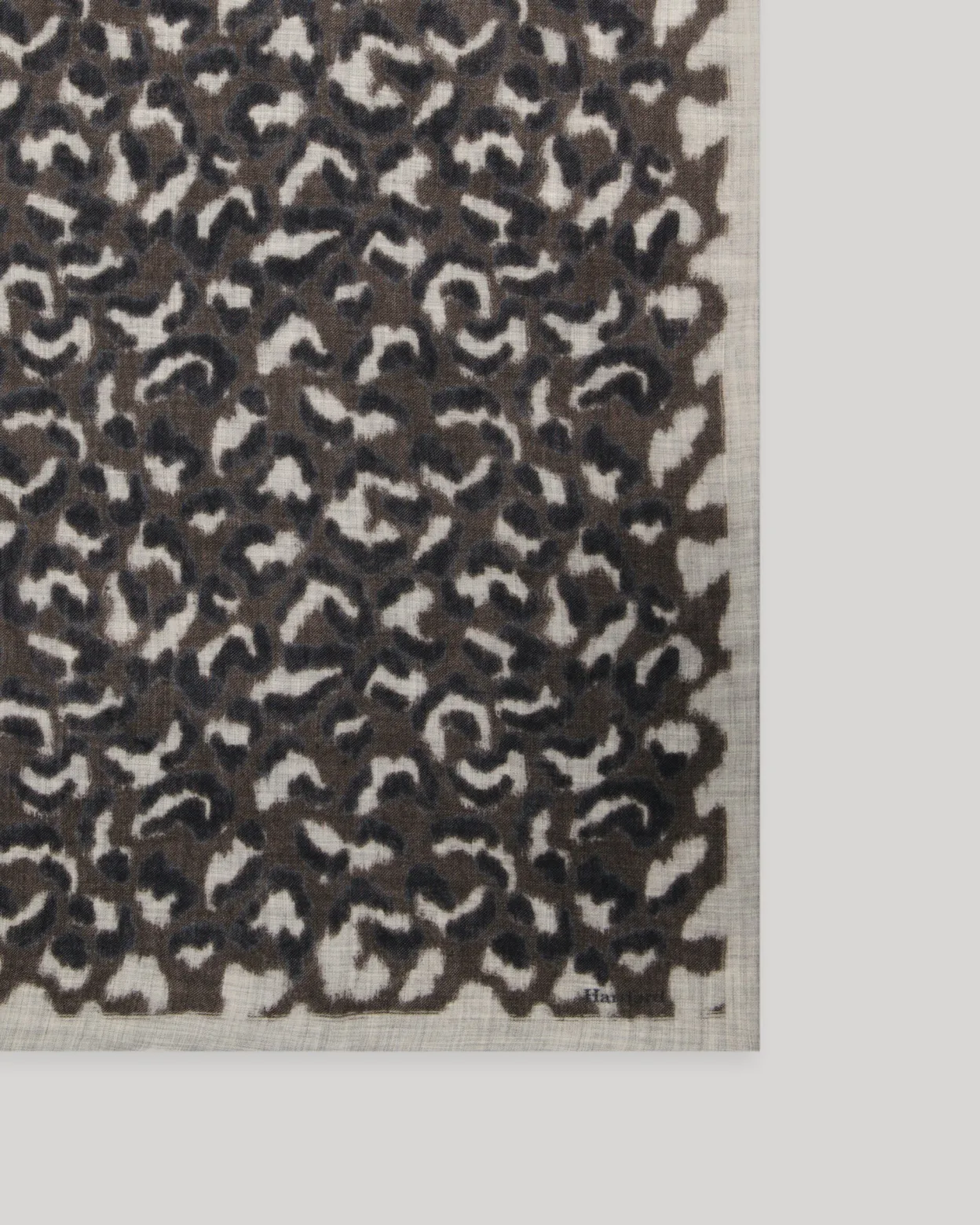leopard_scarf_2-1.webp New Hartford Leopard Scarf Gray