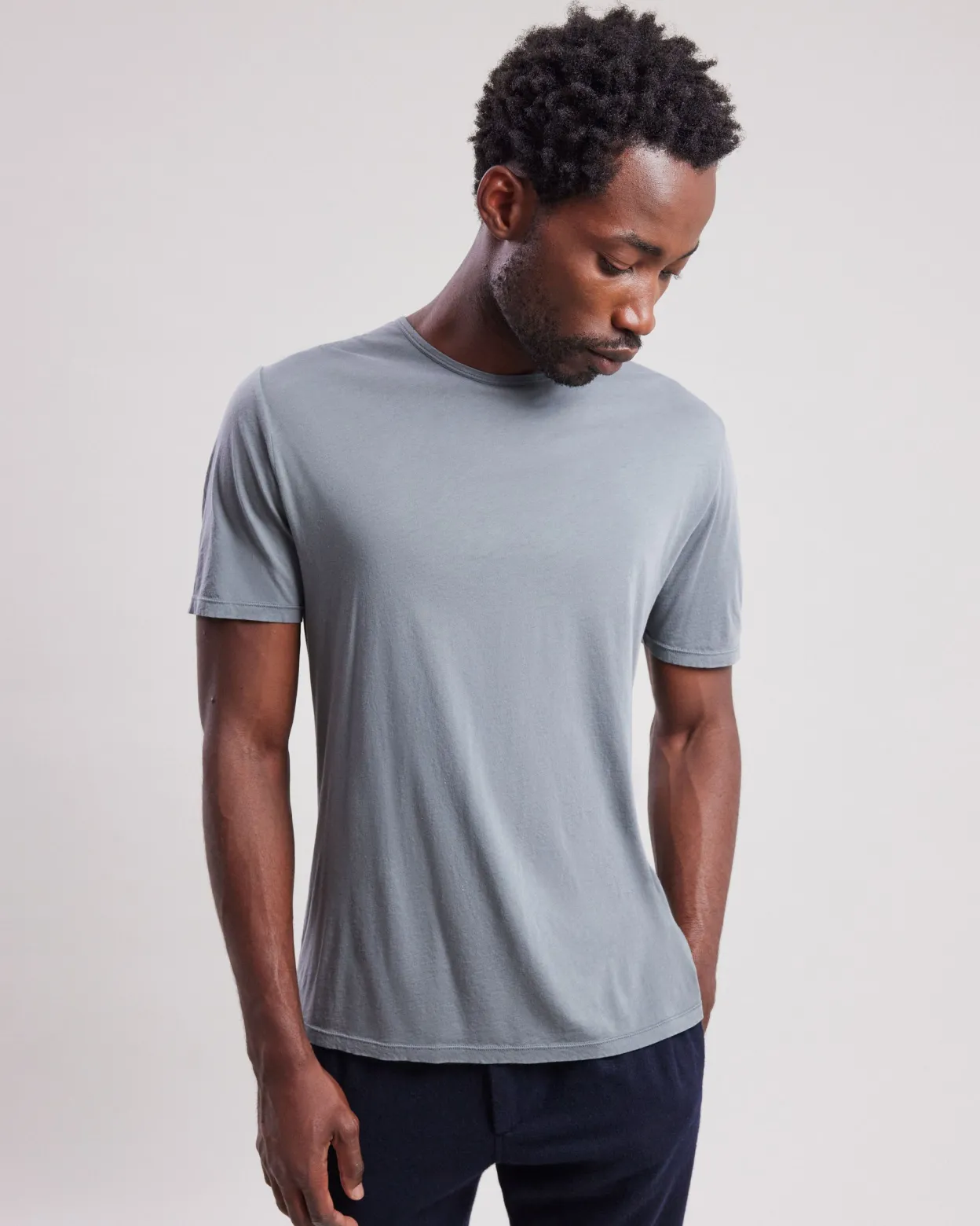 light_crew_tshirt_0-8.webp Cheap Hartford Light Crew T-shirt Olive Green