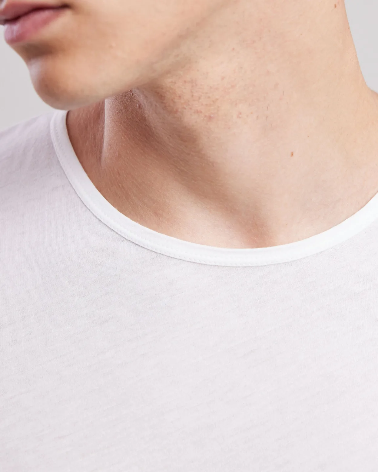 light_crew_tshirt_2-6.webp Outlet Hartford Light Crew T-shirt White