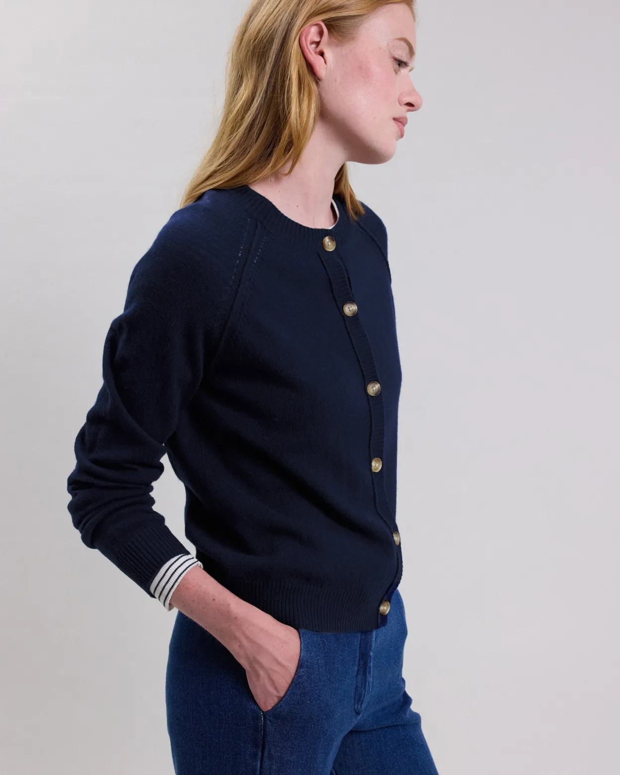 mechior_cardigan_1.webp Online Hartford Mechior Cardigan Navy Blue