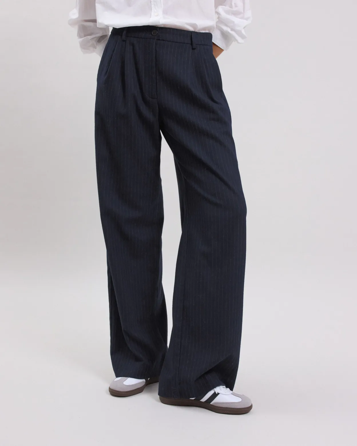 panache_pants_1-2.webp Shop Hartford Panache Pants Navy Blue