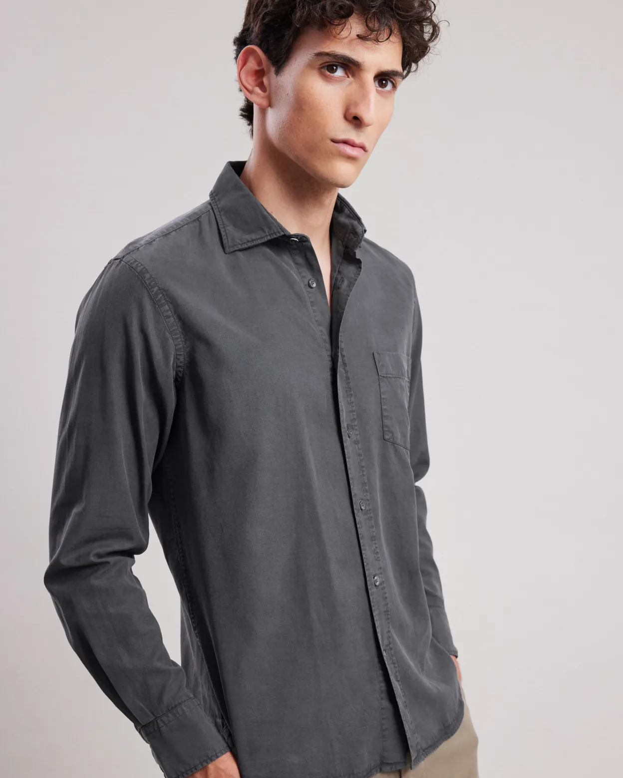 paul_shirt_1-10.webp Store Hartford Paul Shirt Carbon