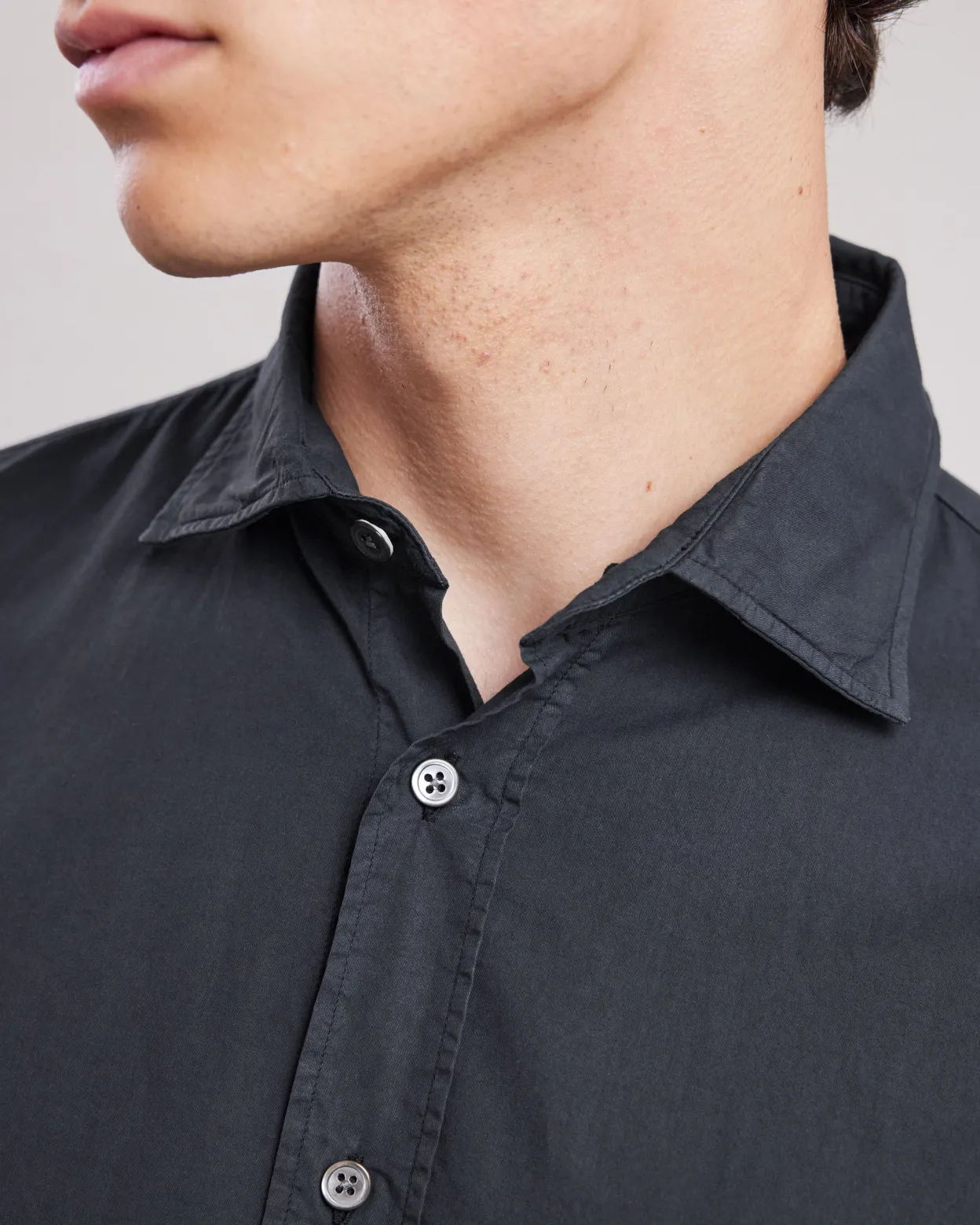 paul_shirt_1-5.webp Shop Hartford Paul Shirt Carbon