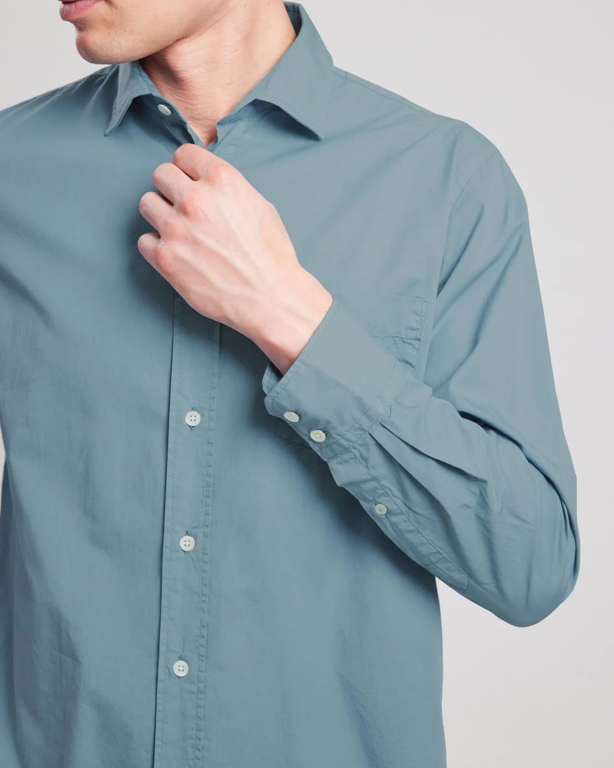 paul_shirt_2-12.webp Shop Hartford Paul Shirt Chambray