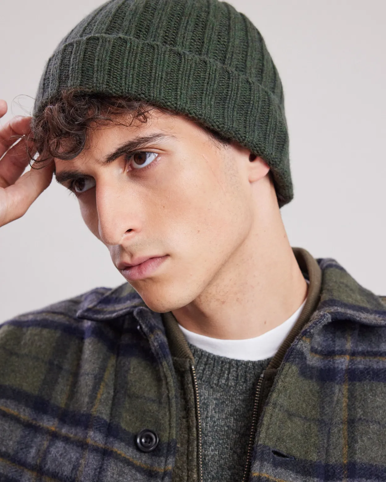rib_beanie_0-6.webp Online Hartford Rib Beanie Forest Green