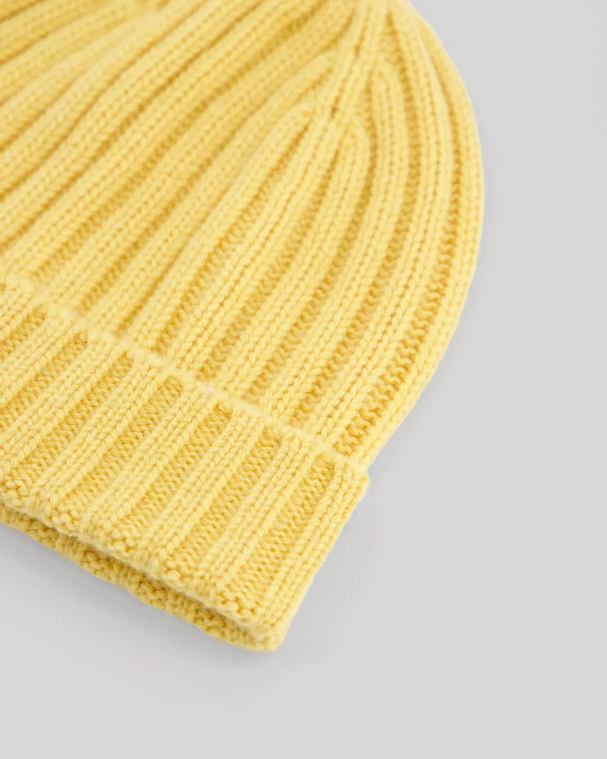 rib_beanie_2.webp Discount Hartford Rib Beanie Yellow