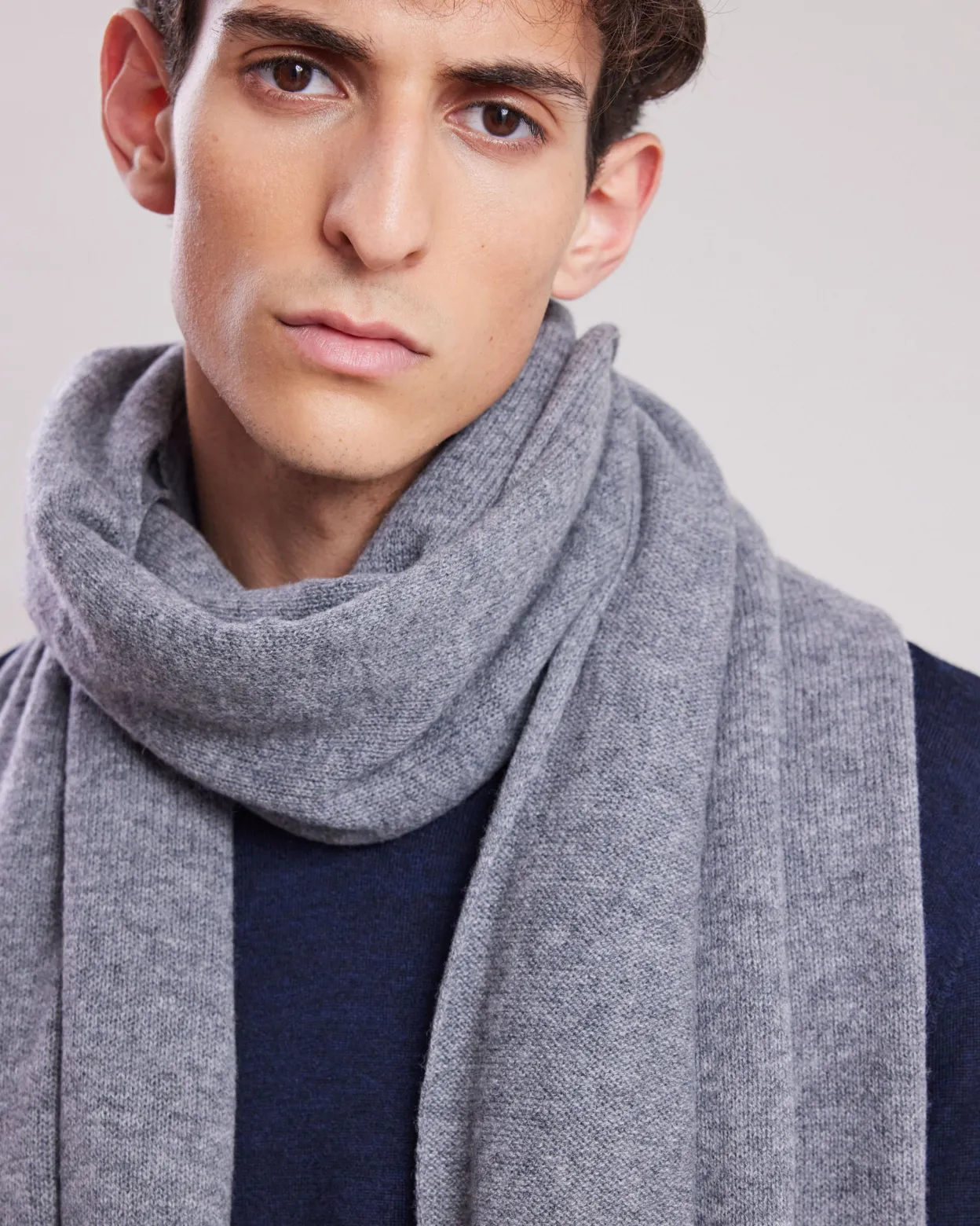 scarf_1-2.webp Fashion Hartford Scarf Gray