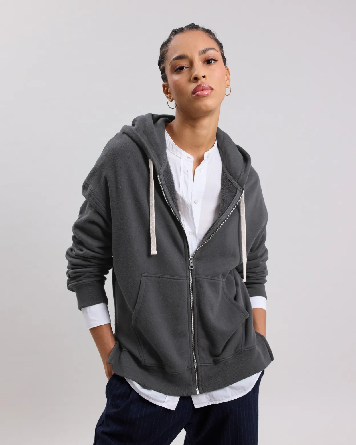 tali_sweatshirt_0.webp Discount Hartford Tali Sweatshirt Carbon