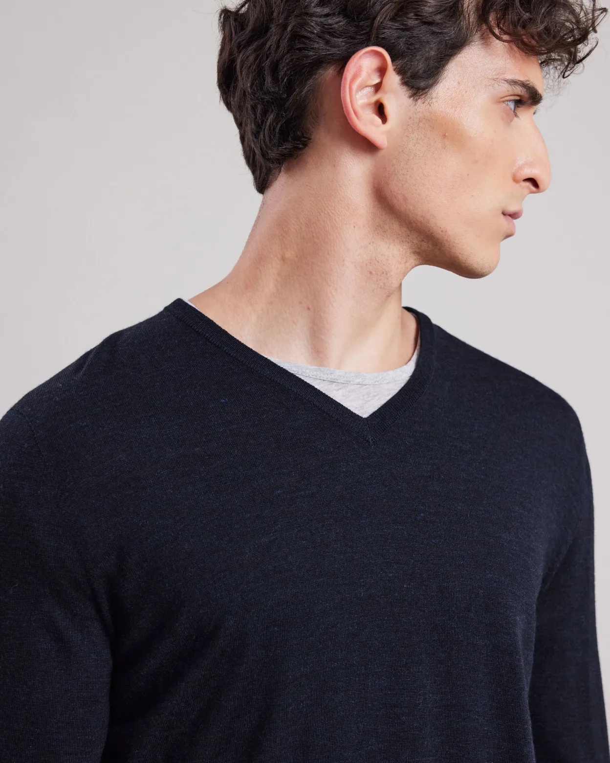 vee_sweater_1.webp Hot Hartford Vee Sweater Navy Blue
