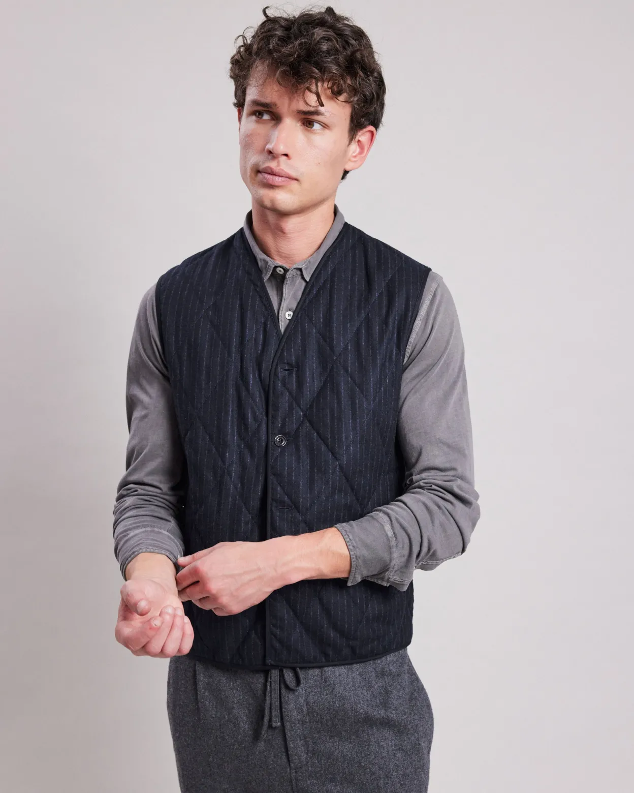 vic_vest_0.webp Best Hartford Vic Vest Navy Blue
