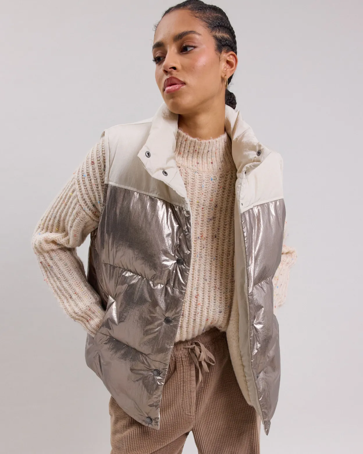 vince_puffer_1.webp New Hartford Vince Puffer Off-White & Bronze