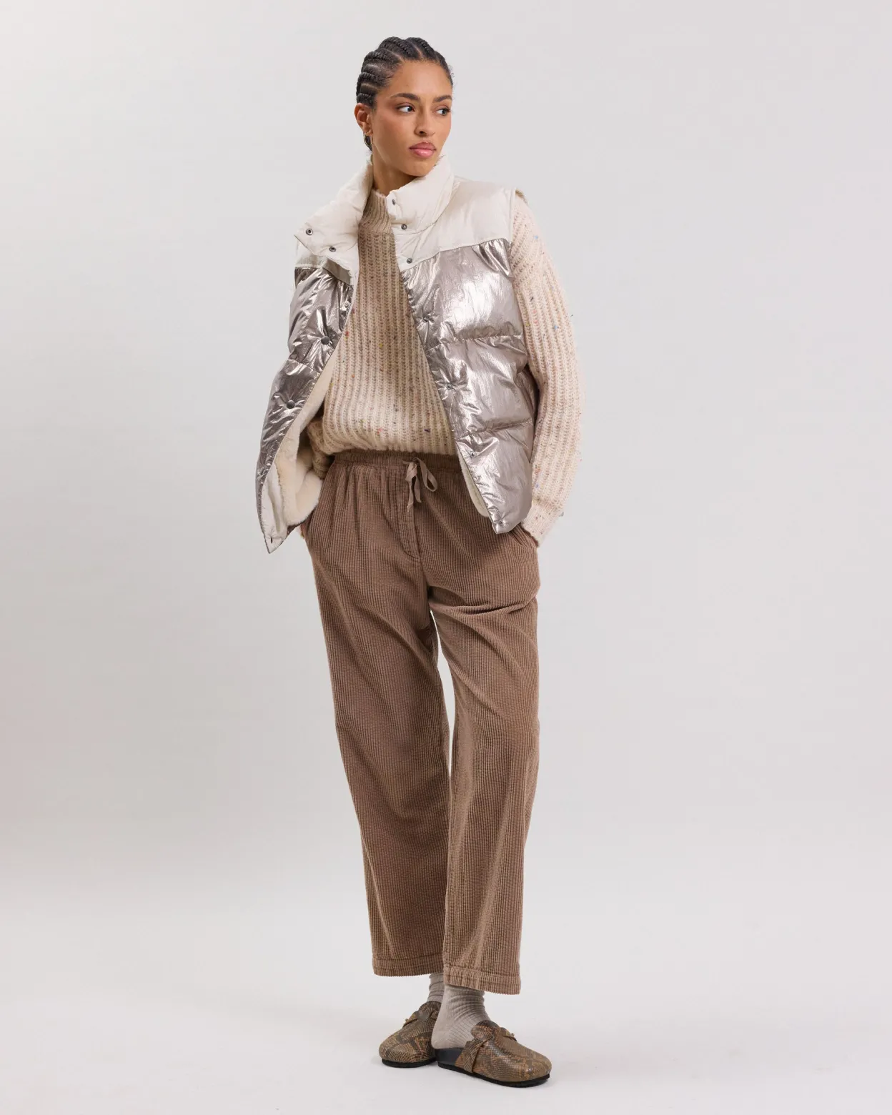 vince_puffer_2.webp New Hartford Vince Puffer Off-White & Bronze