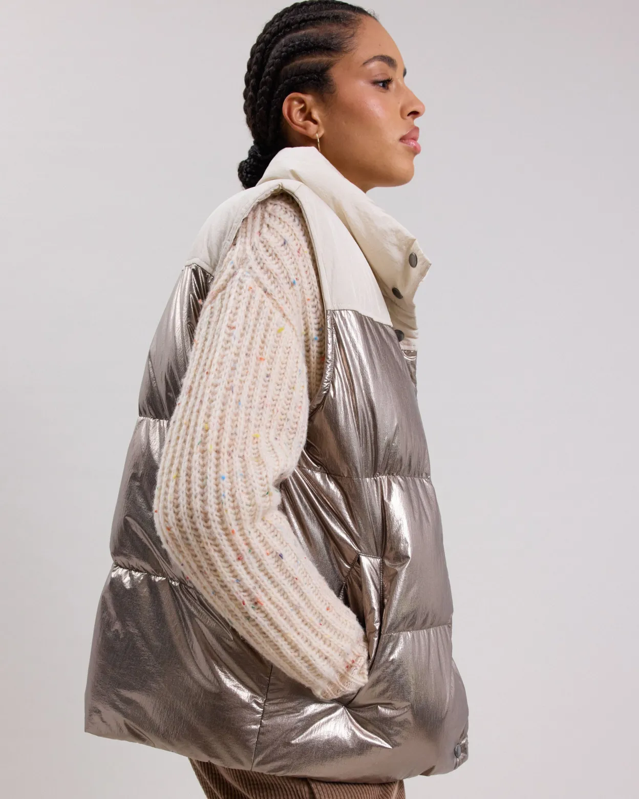 vince_puffer_3.webp New Hartford Vince Puffer Off-White & Bronze