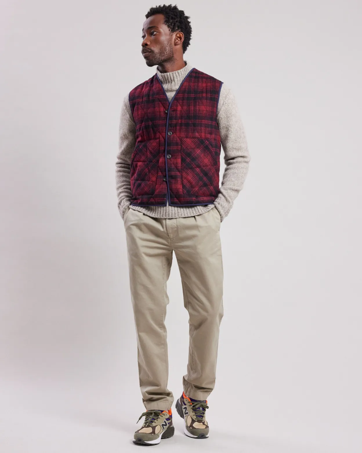 vince_vest_1.webp Clearance Hartford Vince Vest Red