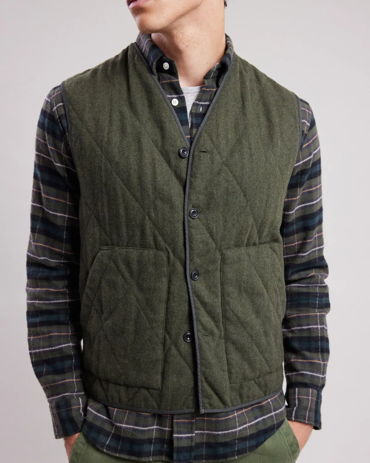 vince_vest_2-2.webp Hot Hartford Vince Vest Military Green