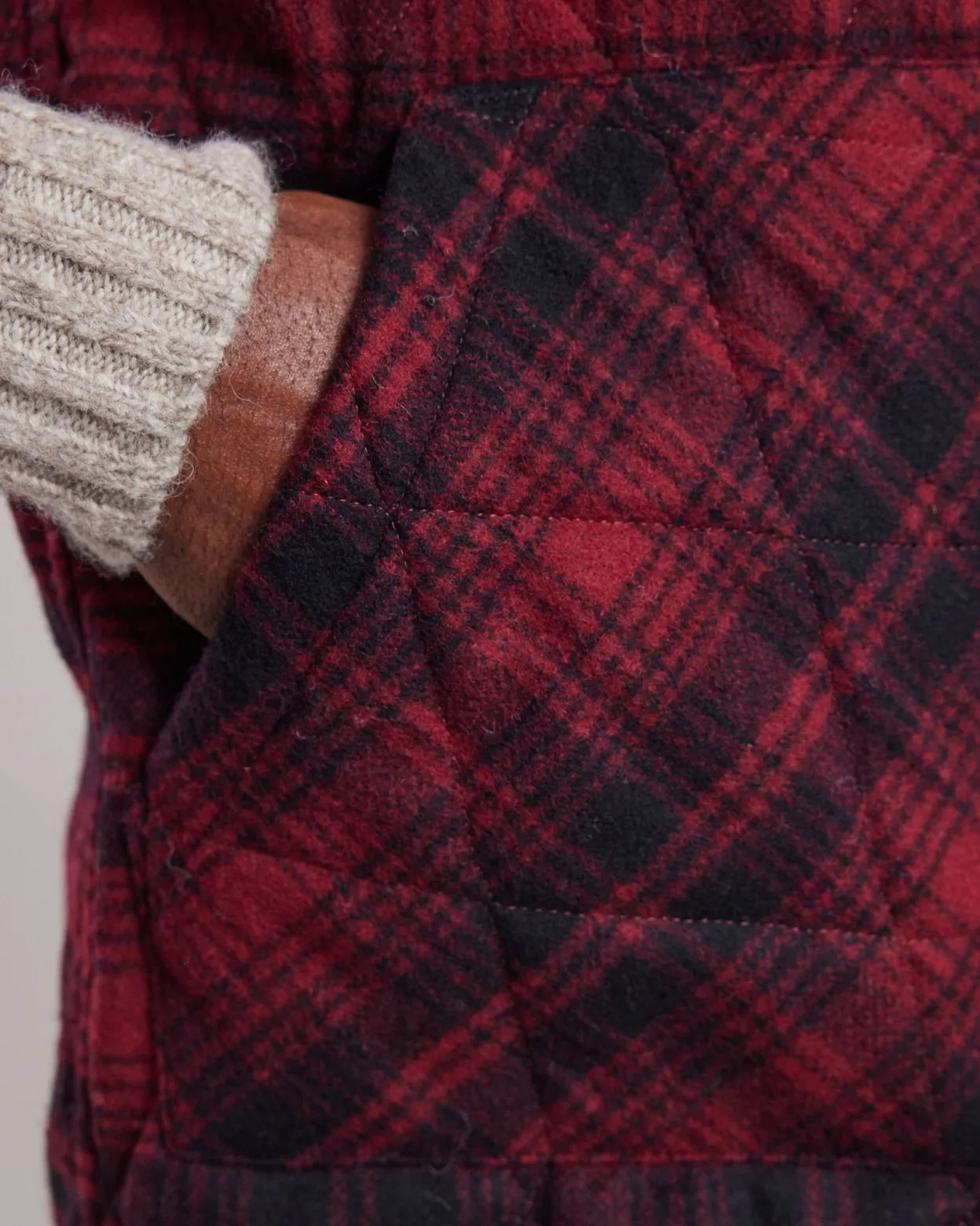 vince_vest_3.webp Clearance Hartford Vince Vest Red